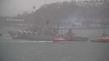 Российский ракетный крейсер едва не протаранил причал в порту Стамбула