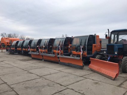 Одесские дорожники ждут не дождутся снега: уже готова и обновленная техника, и 20 тысяч тонн песка