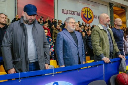 «Одесса» второй раз в сезоне проигрывает «Днепру». За баскетбольным матчем наблюдал Коломойский