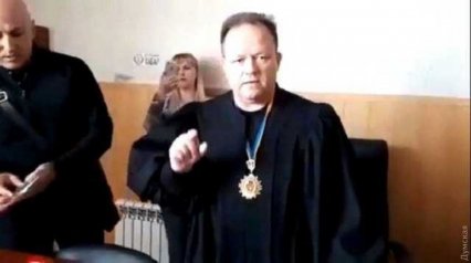 Высший совет правосудия уволил скандально известного одесского судью: обвинялся во взяточничестве и заблокировал ВККСУ