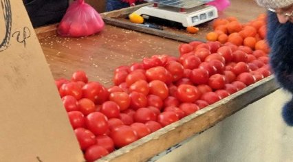 В Одессе зимой резко обвалилась цена на помидоры — продают дешевле яблок
