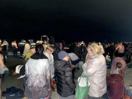 Ночь на Золотом берегу: сотни одесситов окунулись в крещенское море
