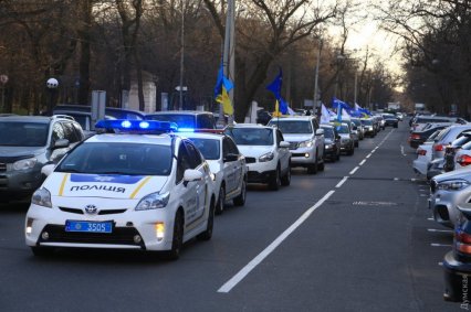 По улицам Одессы прошел автопробег, посвященный Дню Соборности Украины (политика)