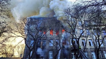 Зеленский присвоил звание Герой Украины посмертно одесскому пожарному и преподавателю сгоревшего колледжа