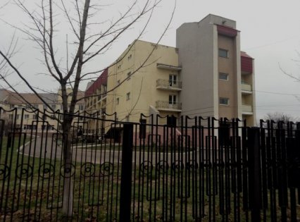 «Мы никому не нужны»: пожилых беженцев с Донбасса выселяют из одесского дома престарелых
