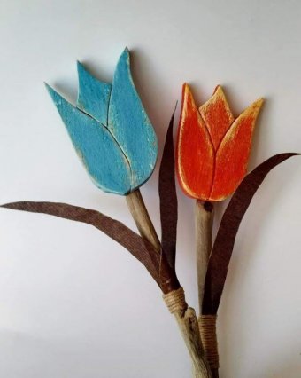 Одесситка создает удивительные цветы из дрифтвуда (фото)