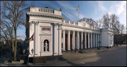 Еще один впавший в опалу вице-мэр Одессы отказывается покидать свой пост: его придется лишать полномочий