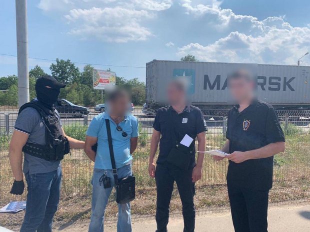 Оперуполномоченного в Одесской области задержали по подозрению в коррупции