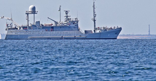 Новый разведывательный корабль ВМС Украины вышел в море на испытания