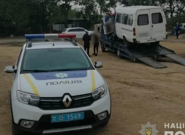 В Одесской области полицейские предотвратили масштабный подкуп избирателей: продавшихся граждан вез на автобусе пьяный водитель