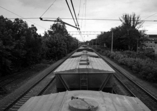 Под Одессой подросток получил тяжелые травмы, пытаясь сделать селфи на крыше поезда