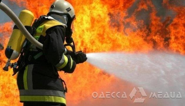 ГСЧС в Одесской области: во время пожара в 5-этажке эвакуировали 15 человек, 2 погибших (фото)