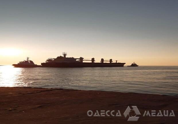 Из портов Одесской области вышли еще шесть судов