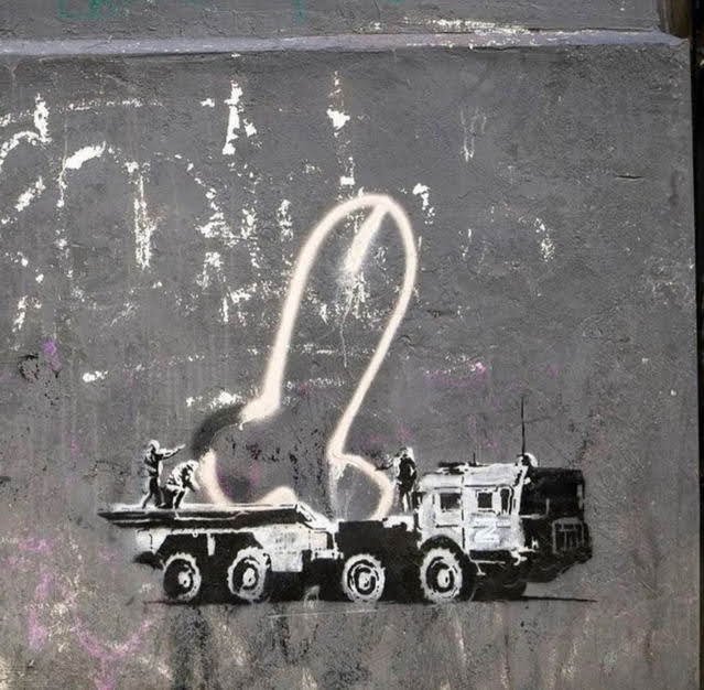 Самый знаменитый уличный художник Banksy создал серию рисунков в Украине