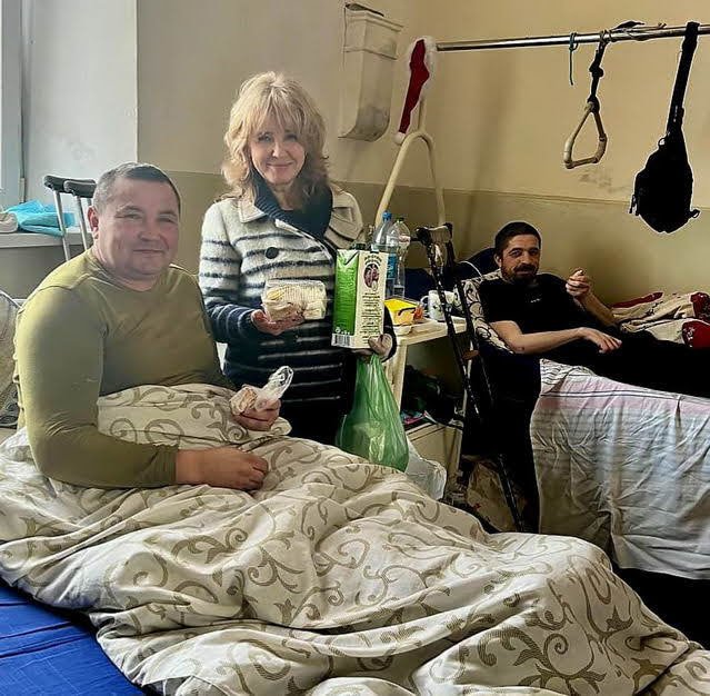 В одесском госпитале раненых воинов угощали “Блинами благодарности”