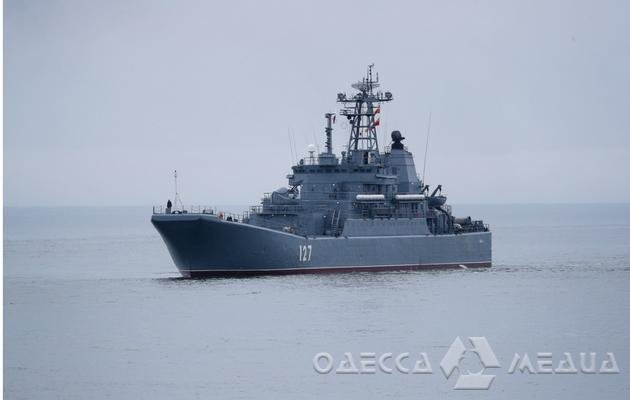 Россия вывела девять кораблей на боевое дежурство в Черном море