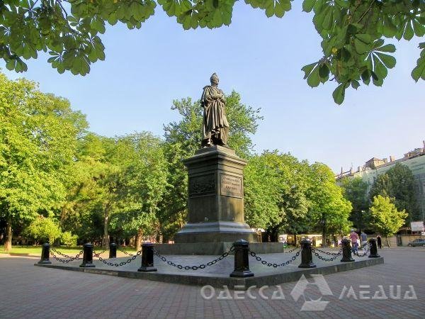 Минкульт инициирует ускоренный демонтаж памятников Пушкину, Щорсу в Киеве и других городах