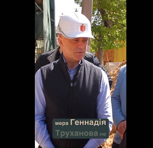 Труханов не сдается – заказал серию видеороликов о своей деятельности